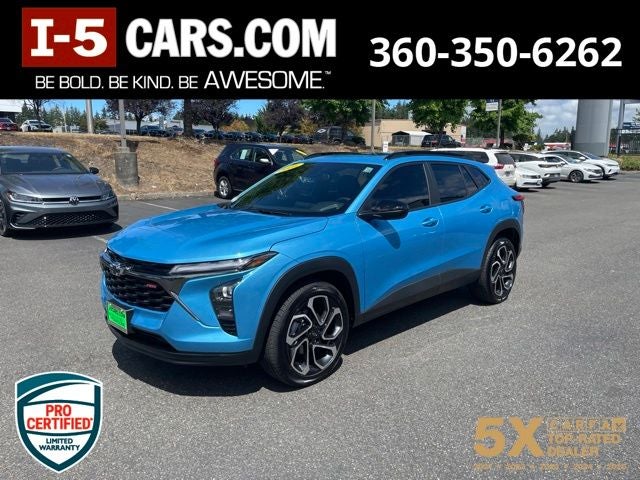 2025 Chevrolet Trax 2RS in Marina Blue Metallic — front three-quarter view