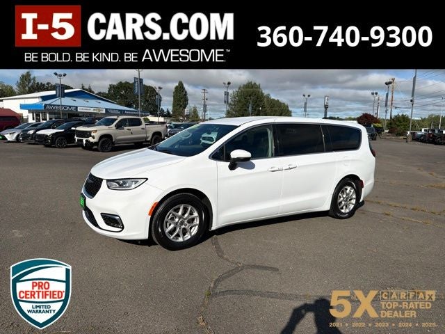 2023 Chrysler Pacifica Touring L in Bright White Clearcoat — front three-quarter view