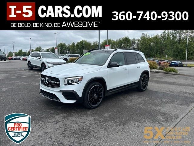 2022 Mercedes-Benz GLB GLB 250 4MATIC in White — front three-quarter view