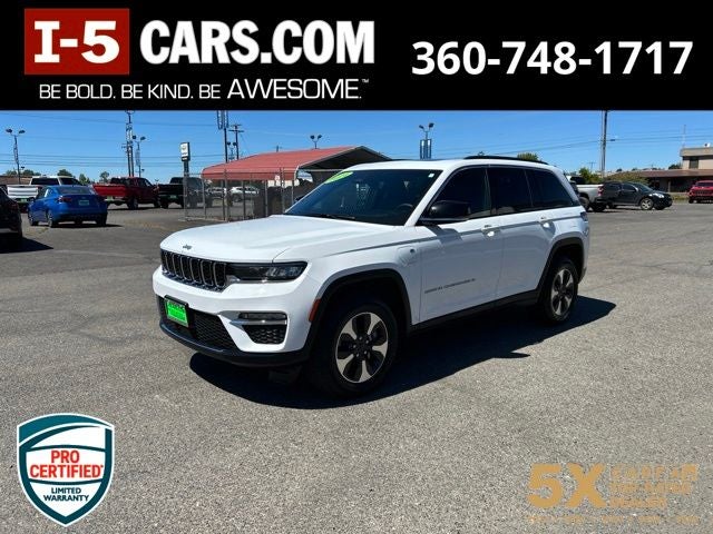 2024 Jeep Grand Cherokee 4xe in Bright White Clearcoat — front three-quarter view